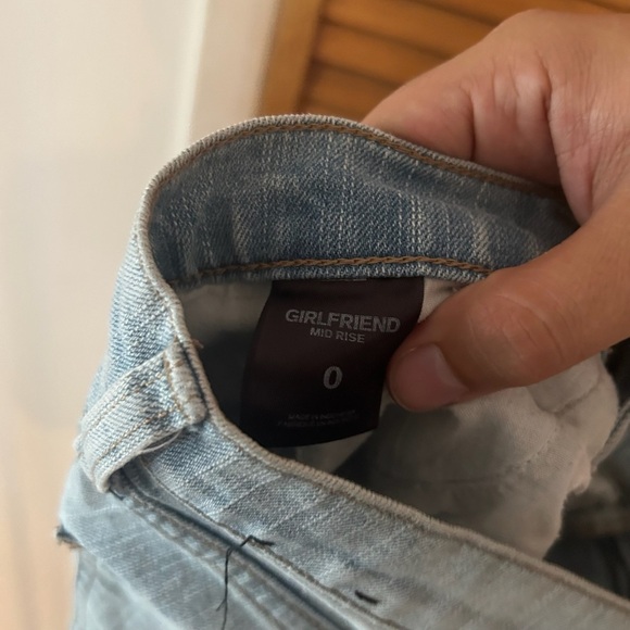 Express Jeans Women’s Girlfriend Mid Rise Ripped Denim Sz 0 - Picture 7 of 7